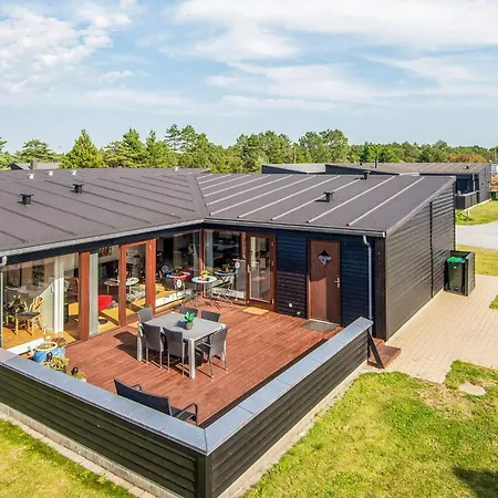 Exclusive Retreat With - By Traum Feriehus *