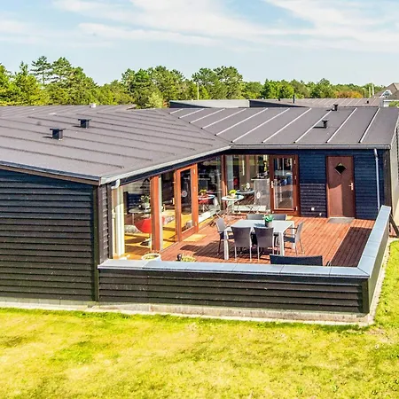 Exclusive Retreat With - By Traum Feriehus *