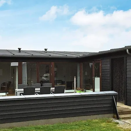 Three-Bedroom Holiday home in Rømø 34 Vakantiehuis